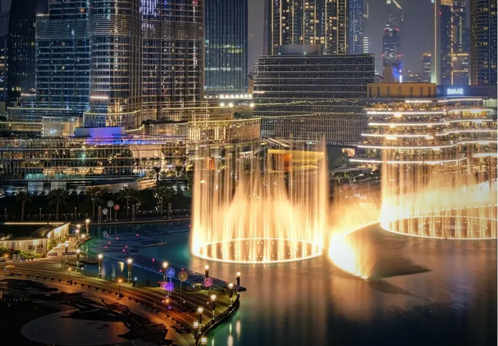 Dubai fountain show of water splashing up into the air