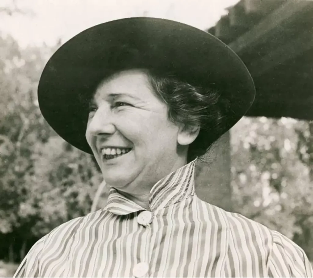 International Women’s Day: The Iconic Women Who Broke World Records In Travel 2 QBUZZ